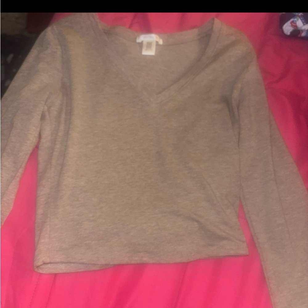 Women’s sleeve blouse, size M